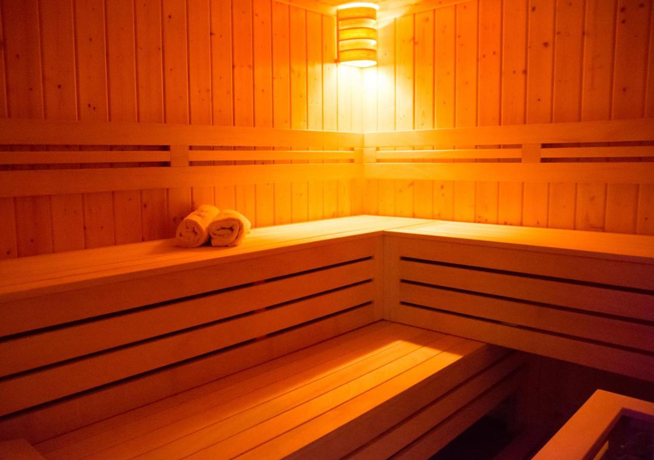 Hotel Pension Alpenrose Lech am Arlberg Bagian luar foto